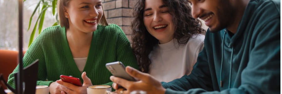 Como cobrar clientes com SMS e WhatsApp